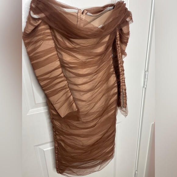 Brown Tulle Off the Shoulder Dress size med - Picture 2 of 5